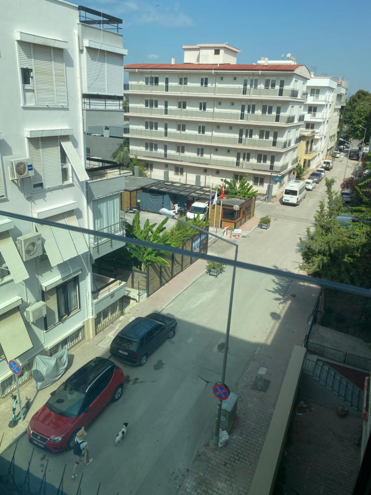 In The Middle Otel 3*
