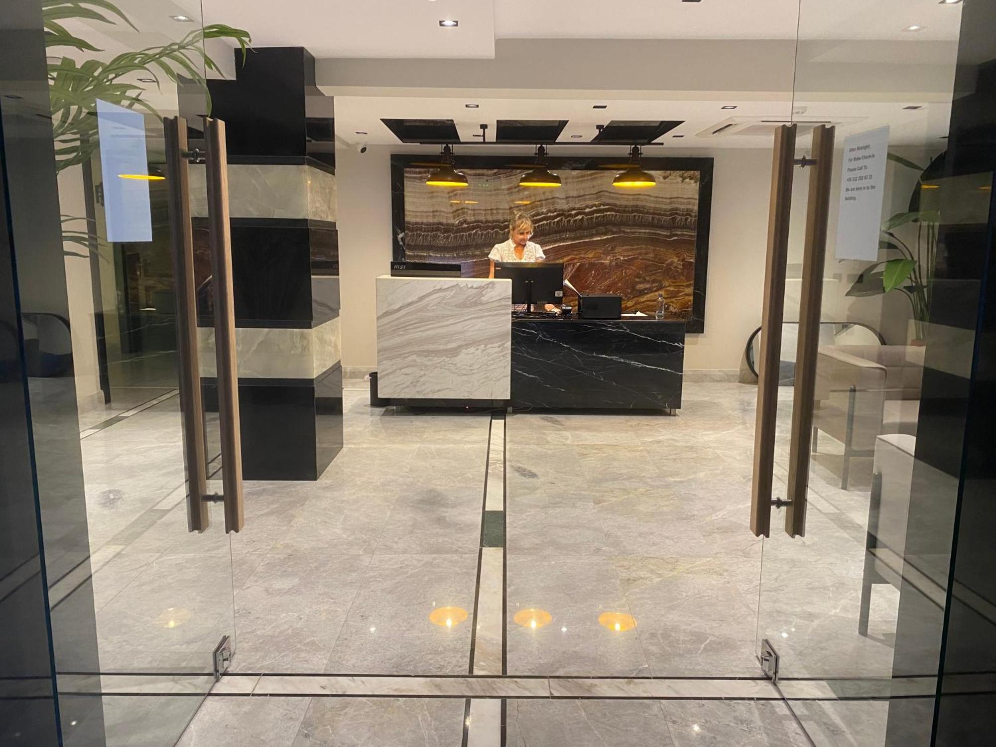 In The Middle Otel 3*