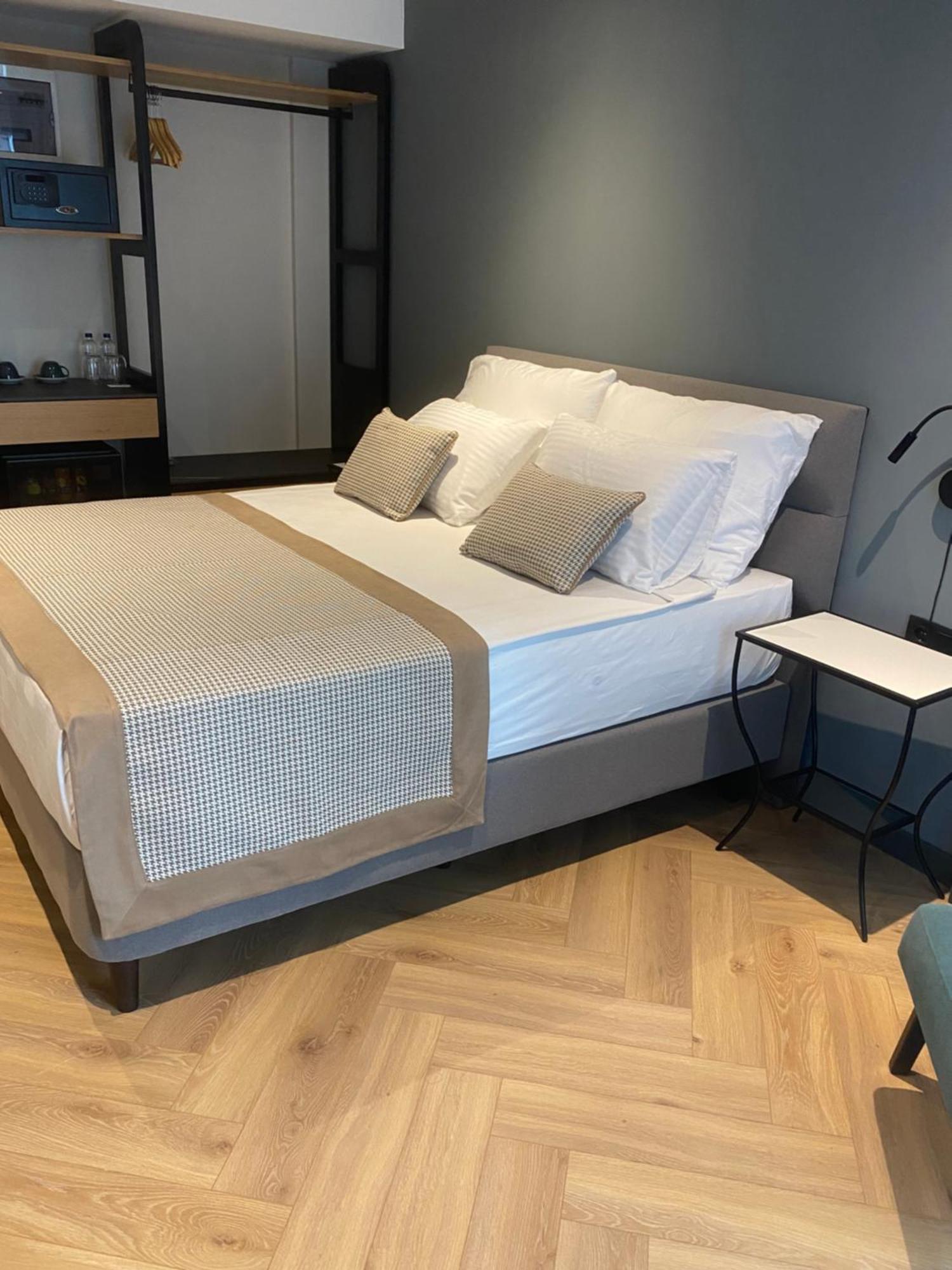 In The Middle Otel 3*
